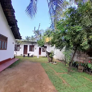 64 Gasthof Katunayaka